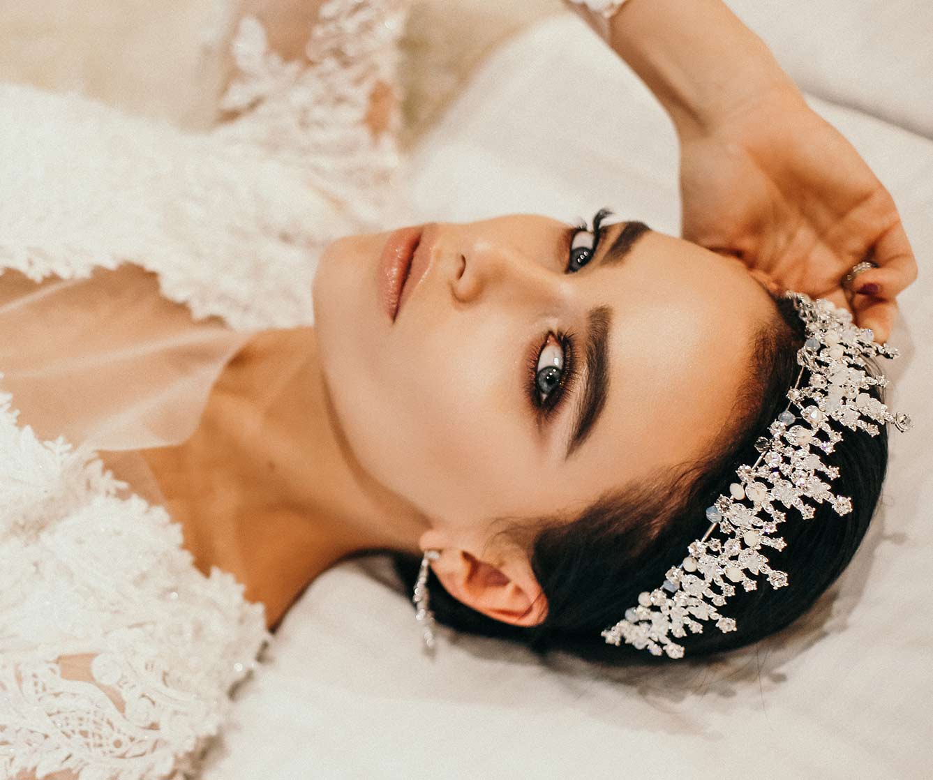 beautiful bride looking luxurious at her wedding