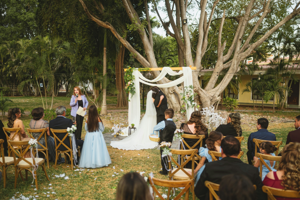 small chicago outdoor ceremony